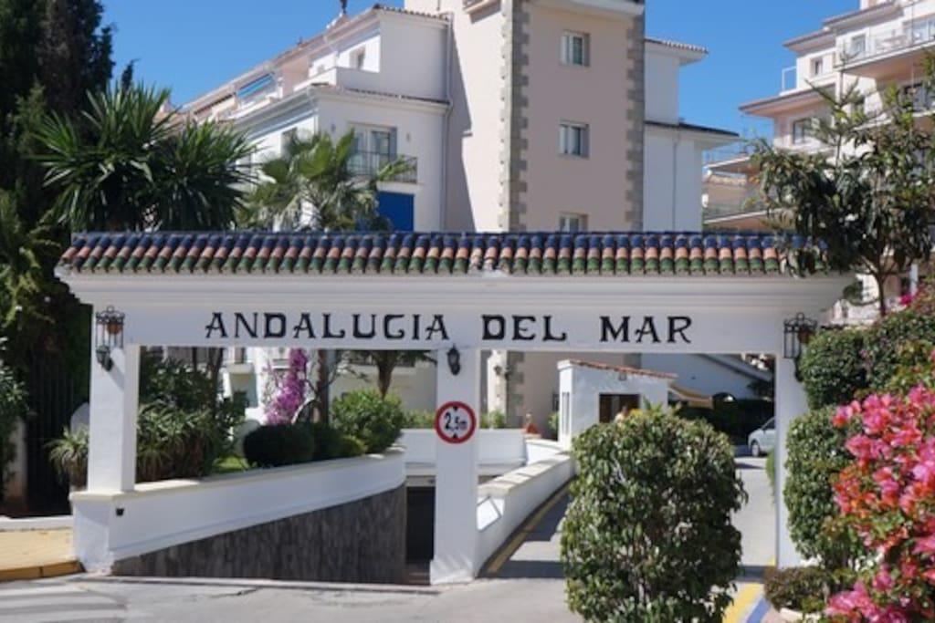 The Terrace Of Puerto Banus Beach Marbella Exterior photo